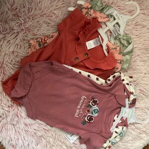 Floral and Solid Baby Onesies Set